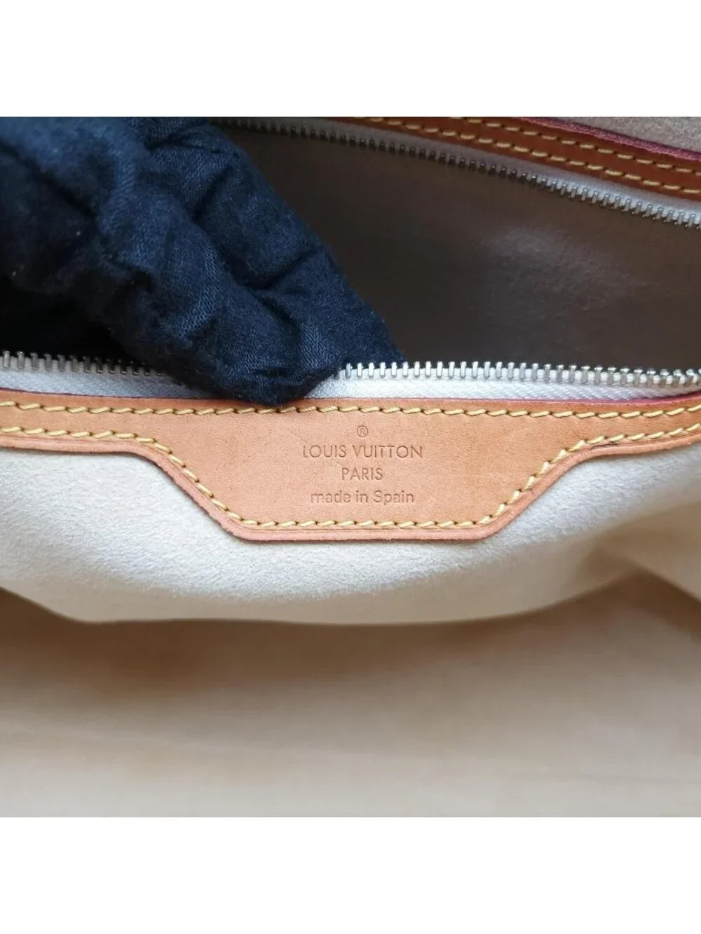 Louis Vuitton Hampstead MM Azur Damier Canvas Tote